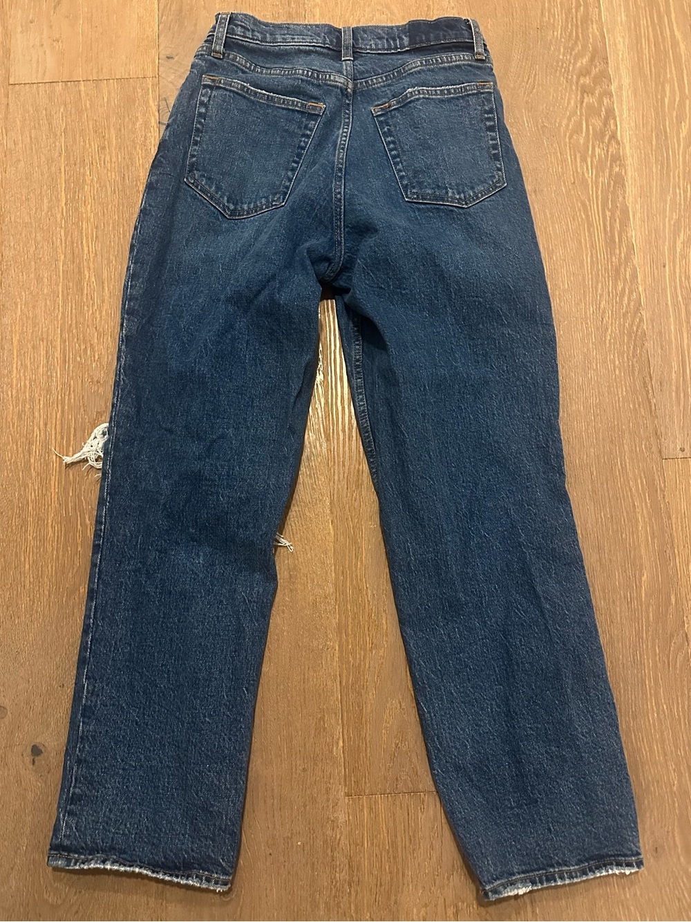 Abercrombie & Fitch Curve Love ’90s Straight Ultra High Rise Distressed Jeans 8S - Picture 4 of 7